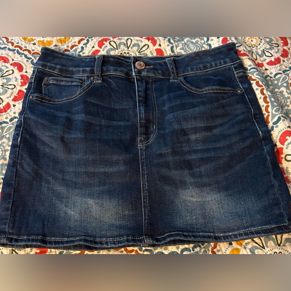 American Eagle high rise mini Jean shirt size 10